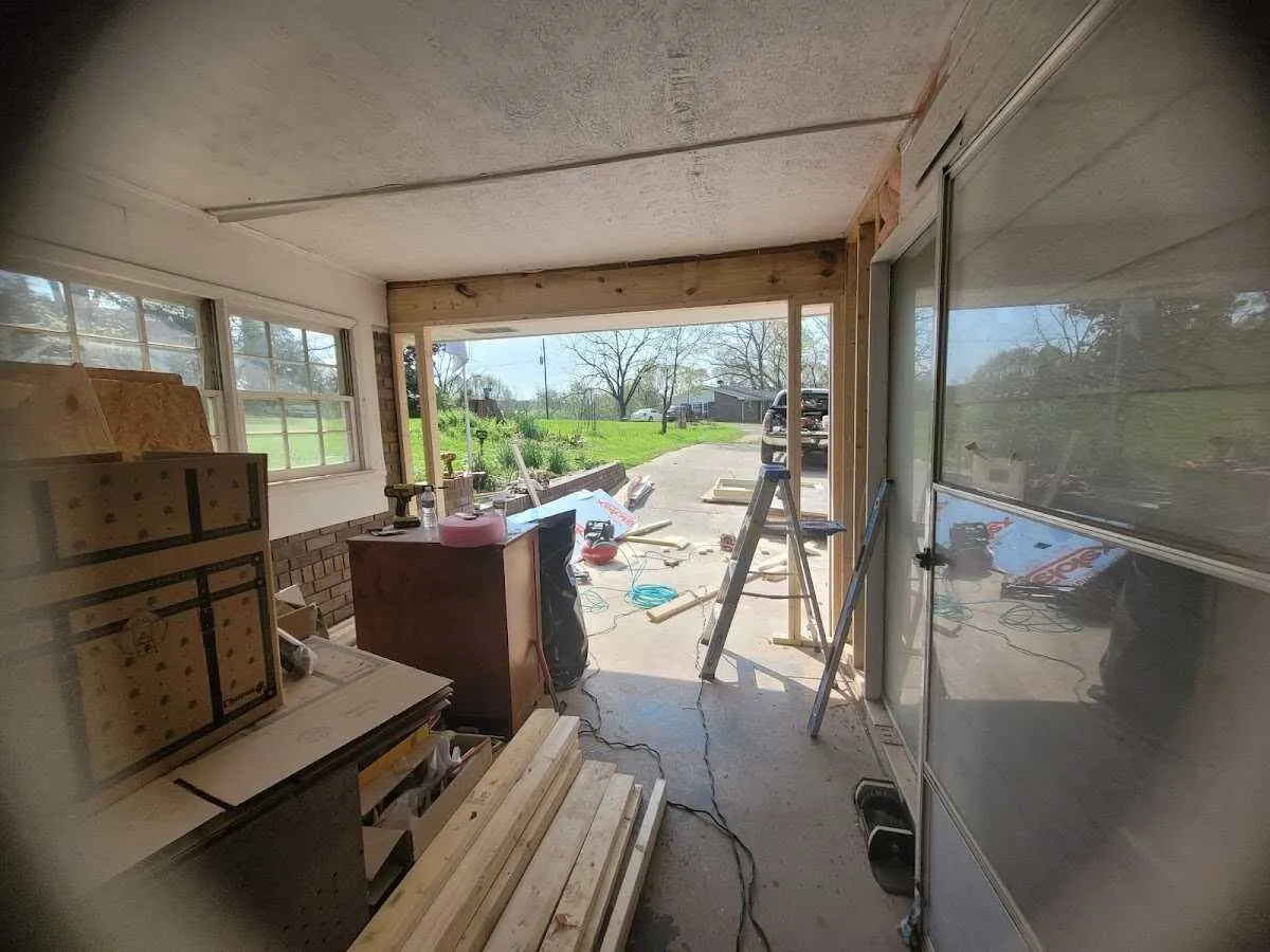 Air movers and dehumidifier for Drying & Dehumidification in Demopolis